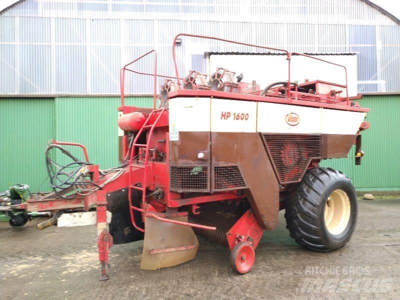 Vicon HP 1600 Lis na hranaté balíky