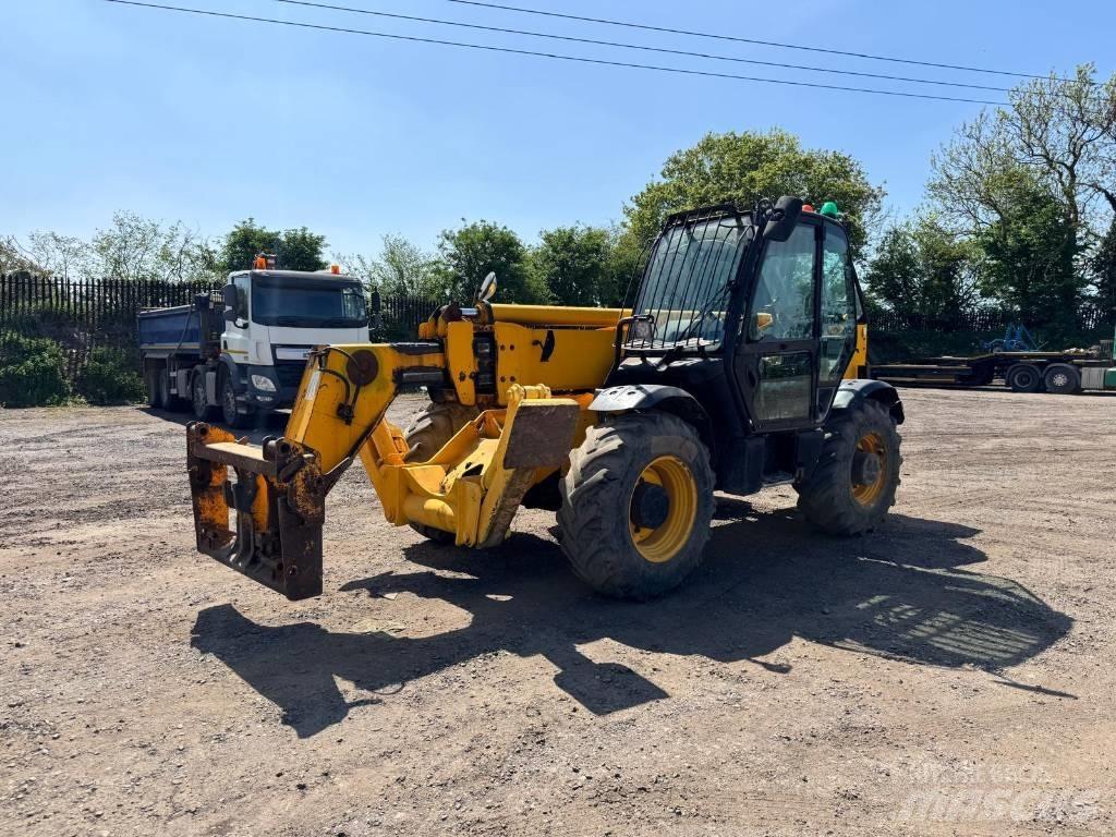 JCB 535-125 Teleskopické manipulátory