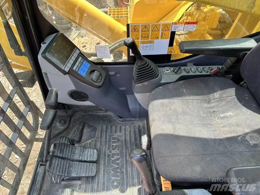 Komatsu PC 850SE Obojživelná rypadla