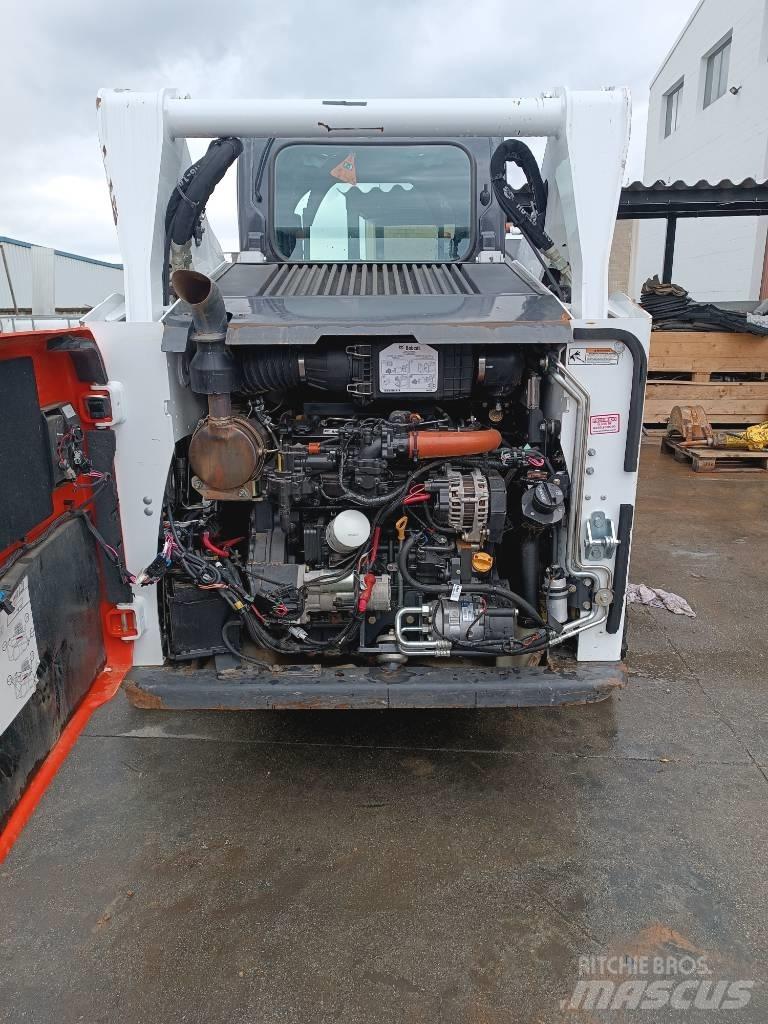 Bobcat T 590 HF Smykem řízené nakladače