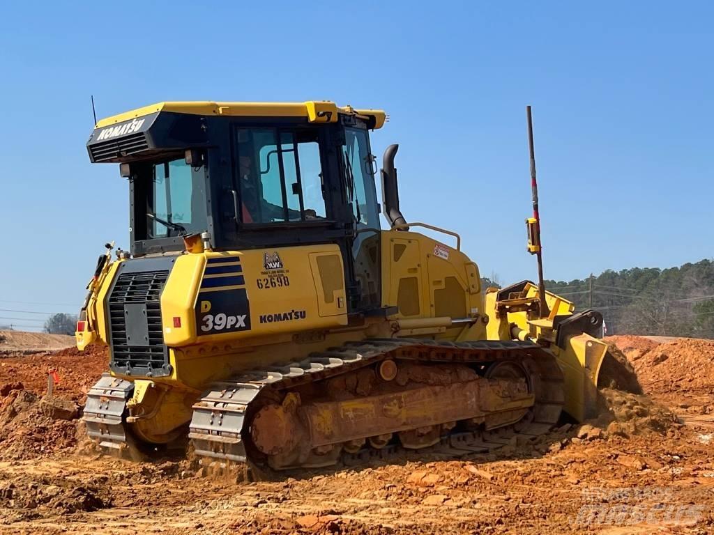 Komatsu D39px-24 Pásové dozery