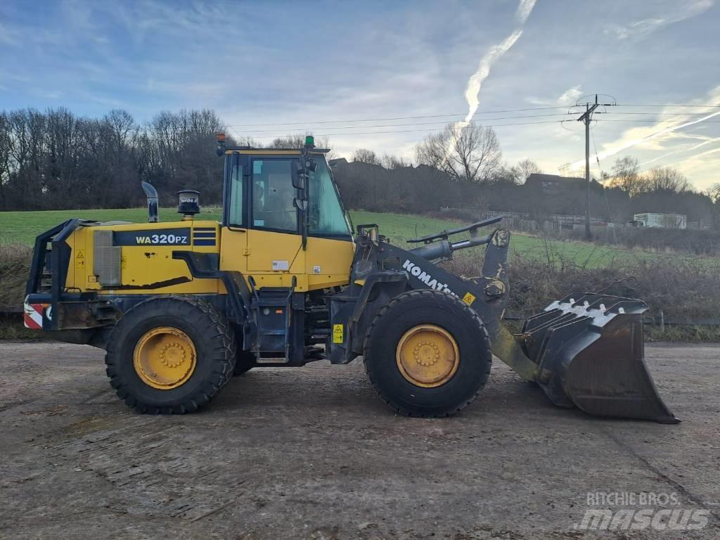 Komatsu WA 320 PZ-6 Kolové nakladače