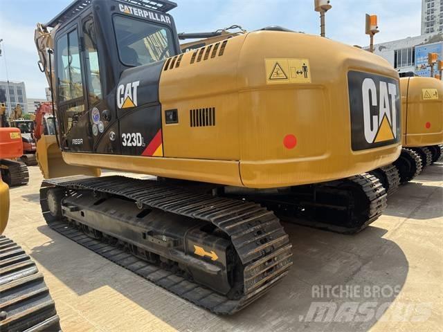 CAT 323 D L Pásová rýpadla