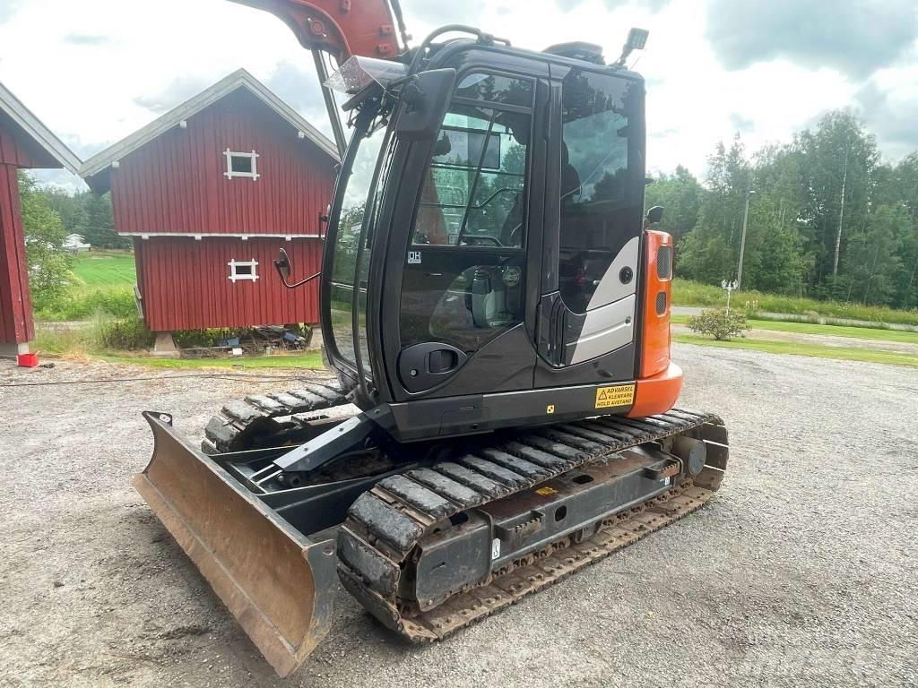 Hitachi ZX 85 US-6 Midi rýpadla 7t - 12t