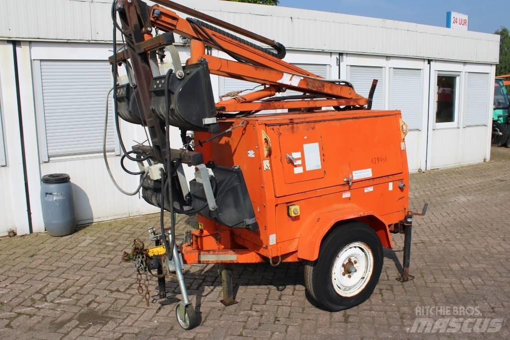 JLG 6308 AN Osvětlovací stožáry