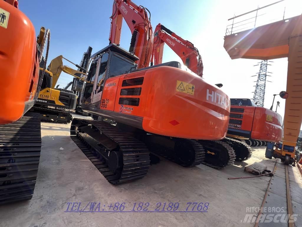 Hitachi ZX 200 Pásová rýpadla