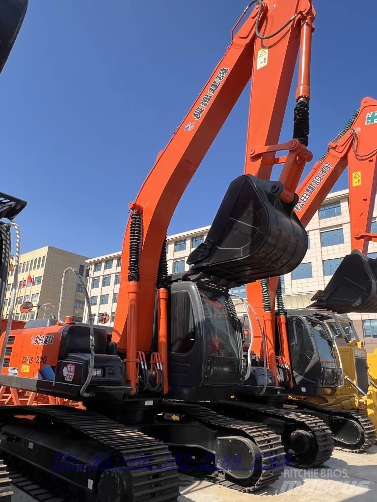 Hitachi ZX 200 Pásová rýpadla