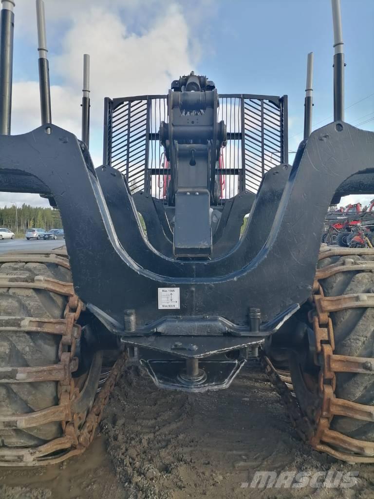 Komatsu 875 Vyvážecí traktory