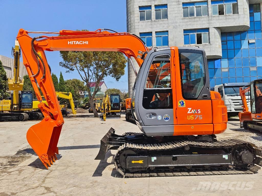 Hitachi ZX 75 US Midi rýpadla 7t - 12t