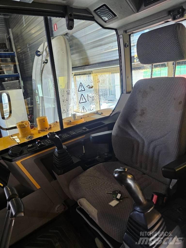 Volvo EC 60 E Mini rýpadla < 7t