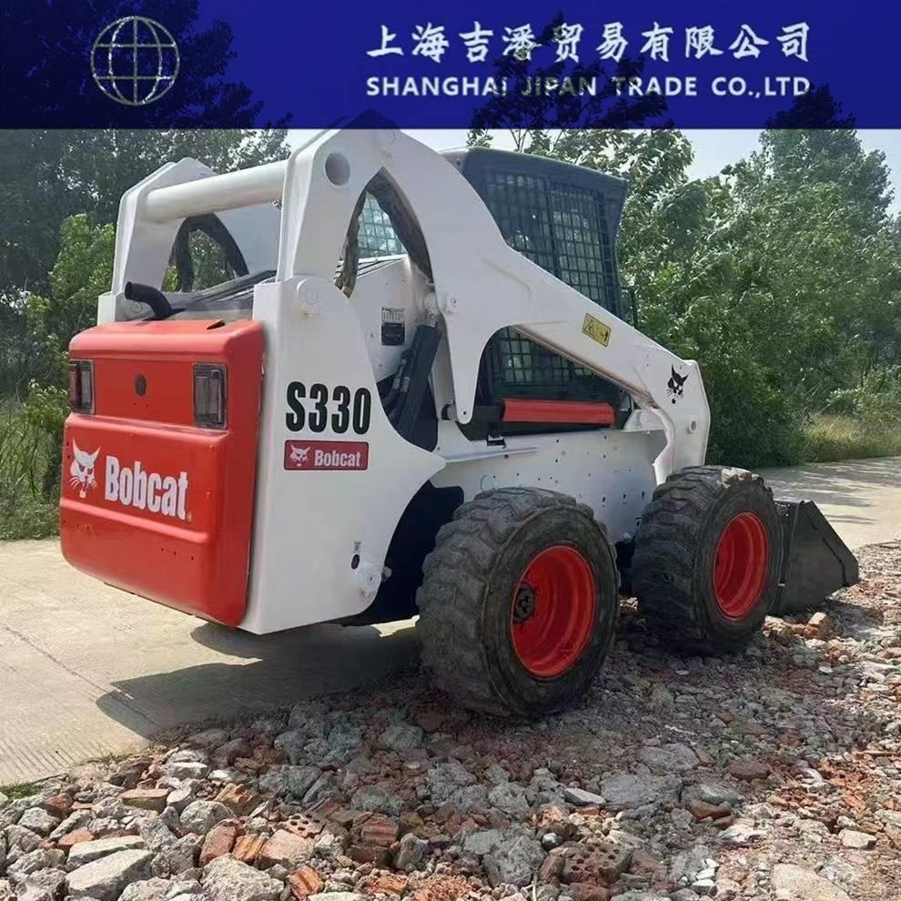 Bobcat S 330 Smykem řízené nakladače