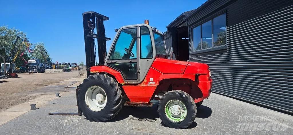 Manitou M30-4 Terénní vysokozdvižné vozíky