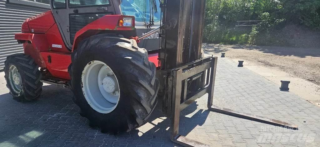 Manitou M30-4 Terénní vysokozdvižné vozíky
