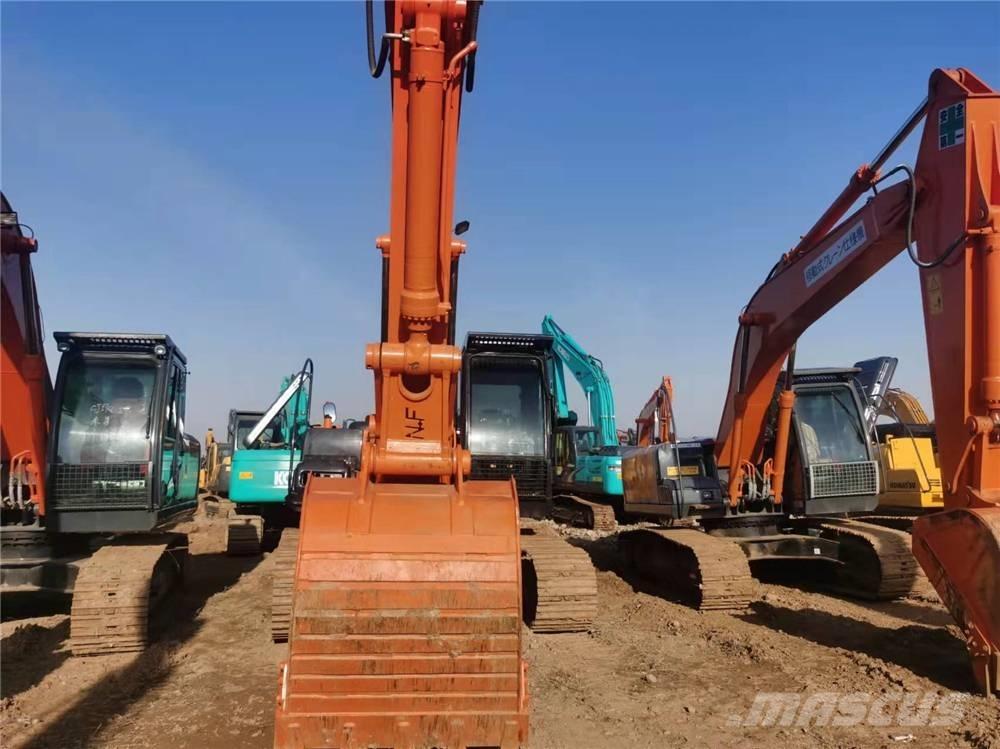 Hitachi ZX210 Pásová rýpadla