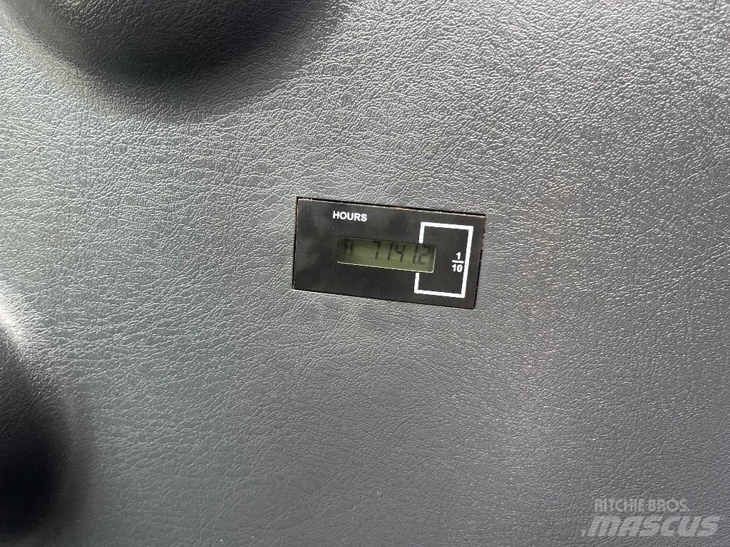 Hyundai HX 145 LCR Pásová rýpadla
