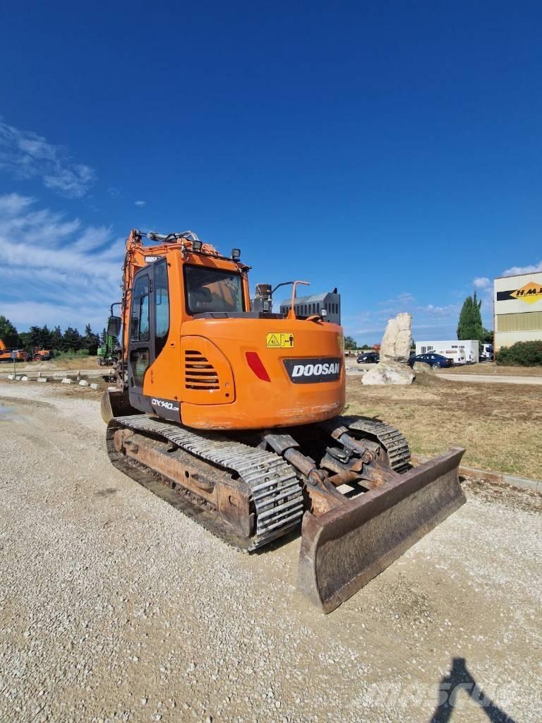 Doosan DX 140 LCR Pásová rýpadla