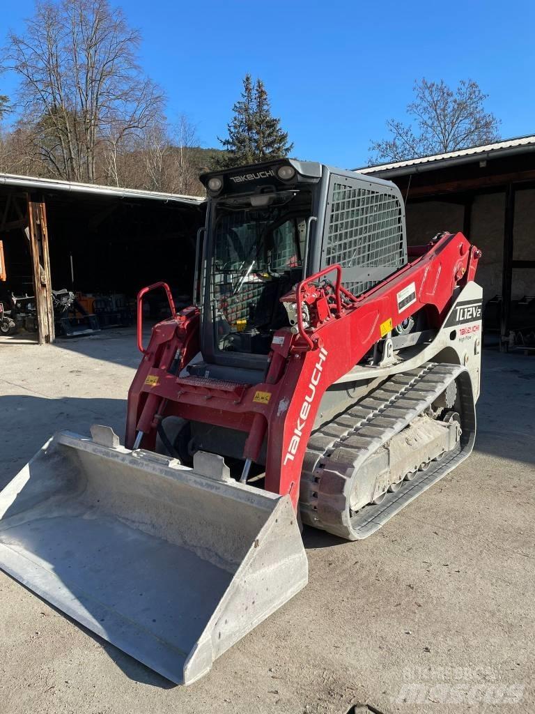 Takeuchi TL12 Smykem řízené nakladače