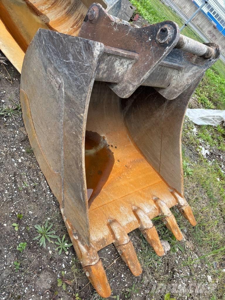 Hitachi ZX300LC-7 Pásová rýpadla