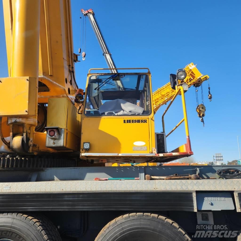 Liebherr LTM 1400 Univerzální terénní jeřáby