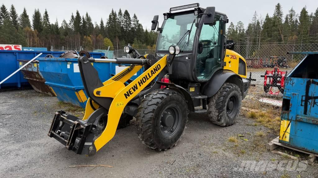 New Holland W70C Kolové nakladače