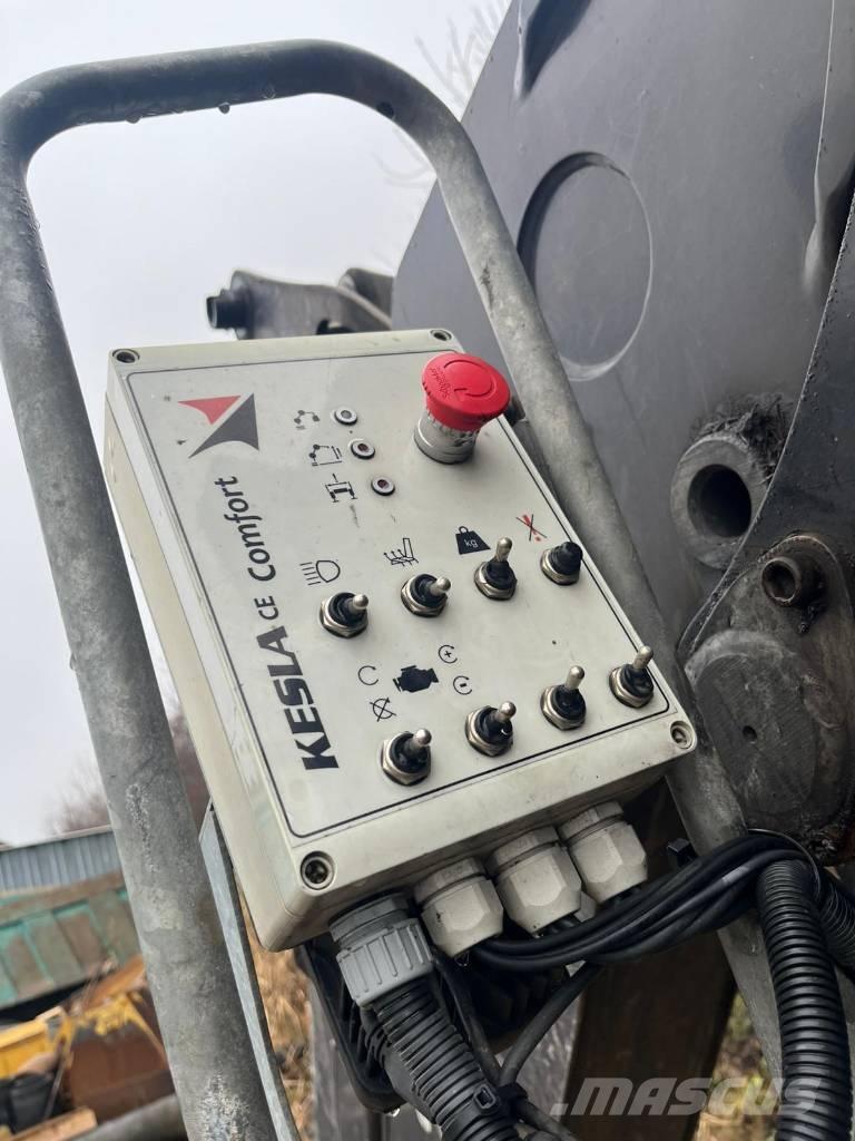 Kesla 2114ZT Jeřáby/Nakladače