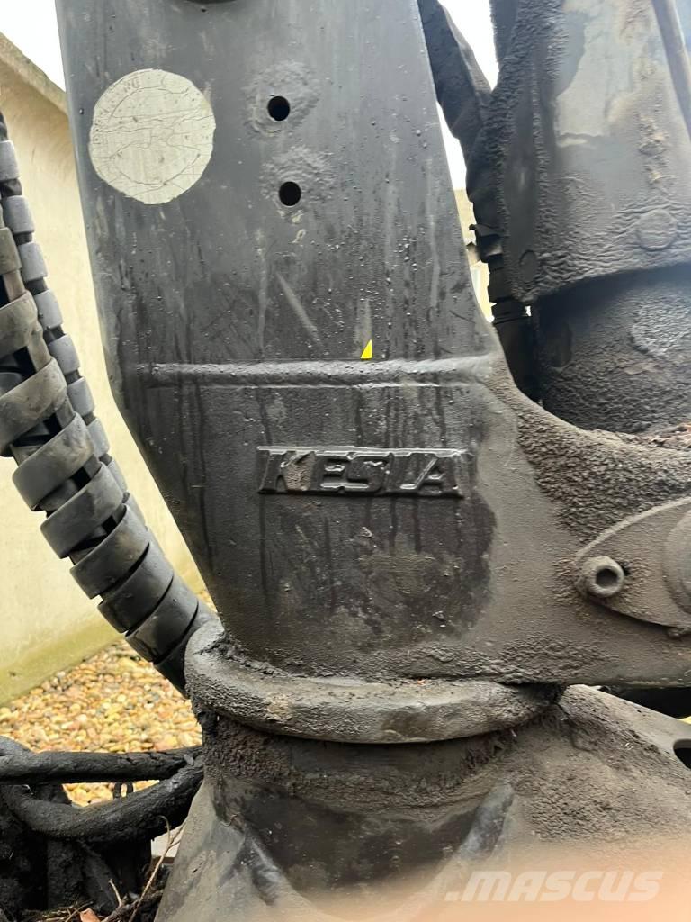 Kesla 2114ZT Jeřáby/Nakladače