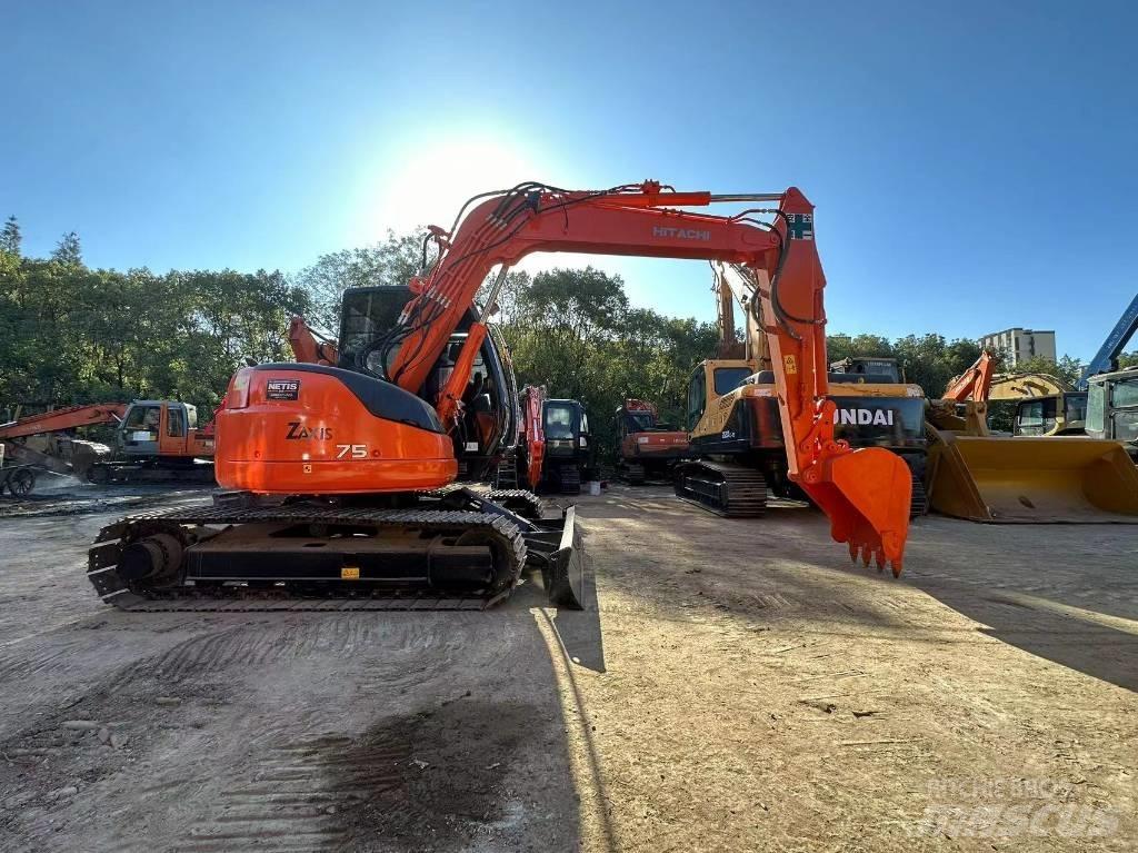 Hitachi ZX 75 Midi rýpadla 7t - 12t