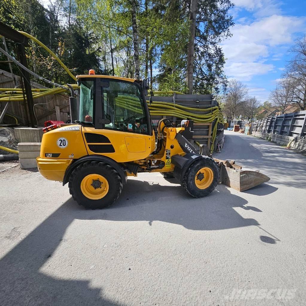 Volvo L25f Kolové nakladače