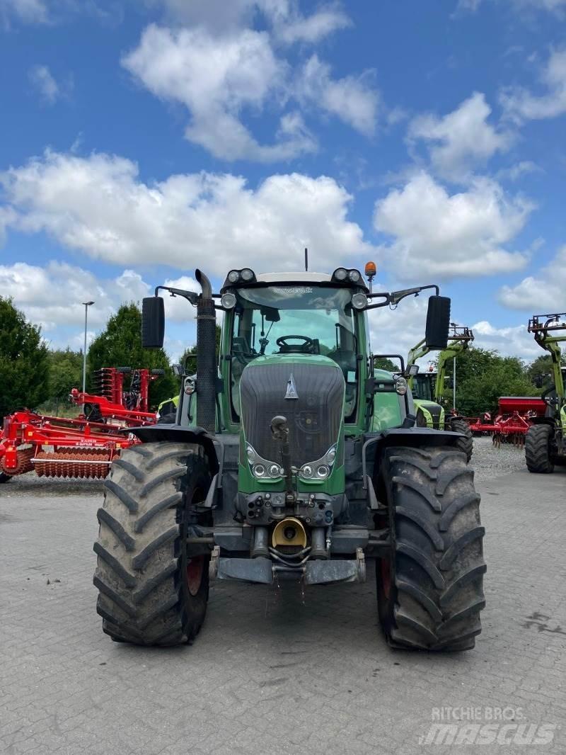 Fendt 824 Vario Traktory