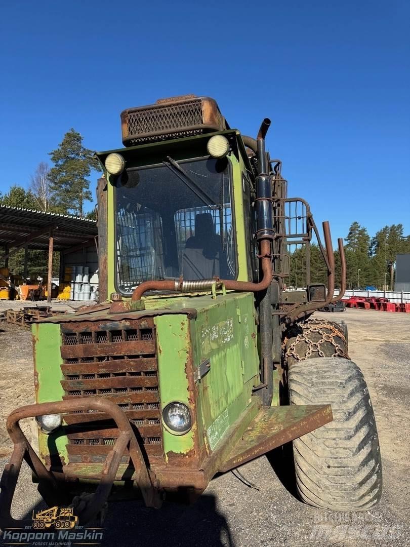 Ösa 578 Vyvážecí traktory