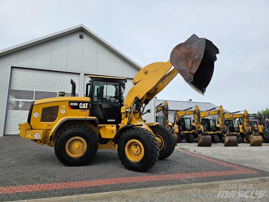 CAT 938 M Kolové nakladače
