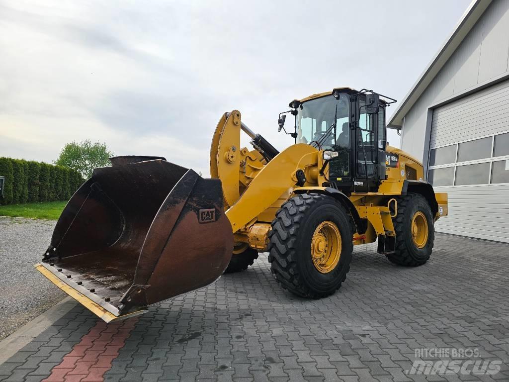 CAT 938 M Kolové nakladače
