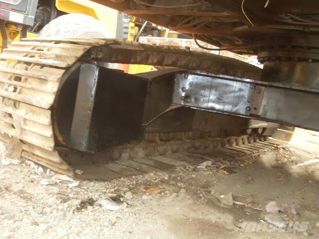 Hitachi EX 200-1 Pásová rýpadla