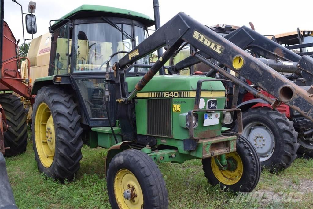 John Deere 1640 Traktory