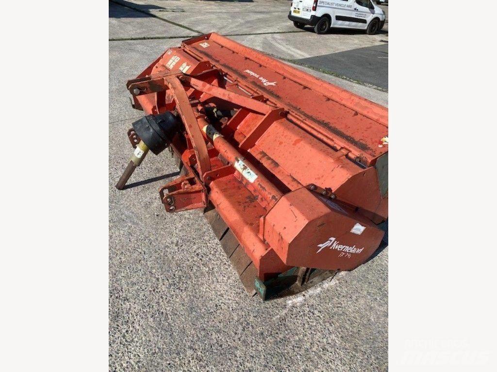 Kverneland FX 265 Sekačky namontované a tažené