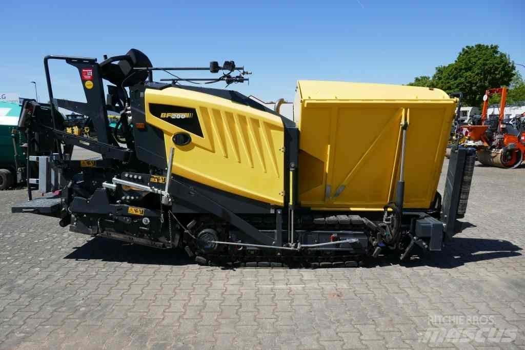 Bomag BF 200 C-2 Malé asfaltovací stroje