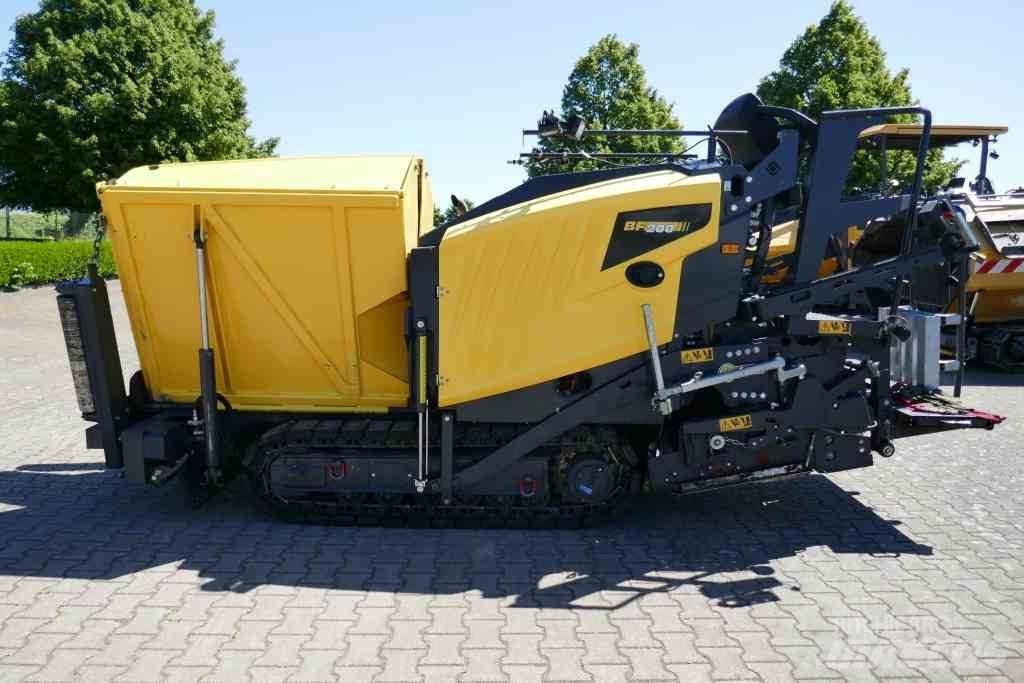 Bomag BF 200 C-2 Malé asfaltovací stroje
