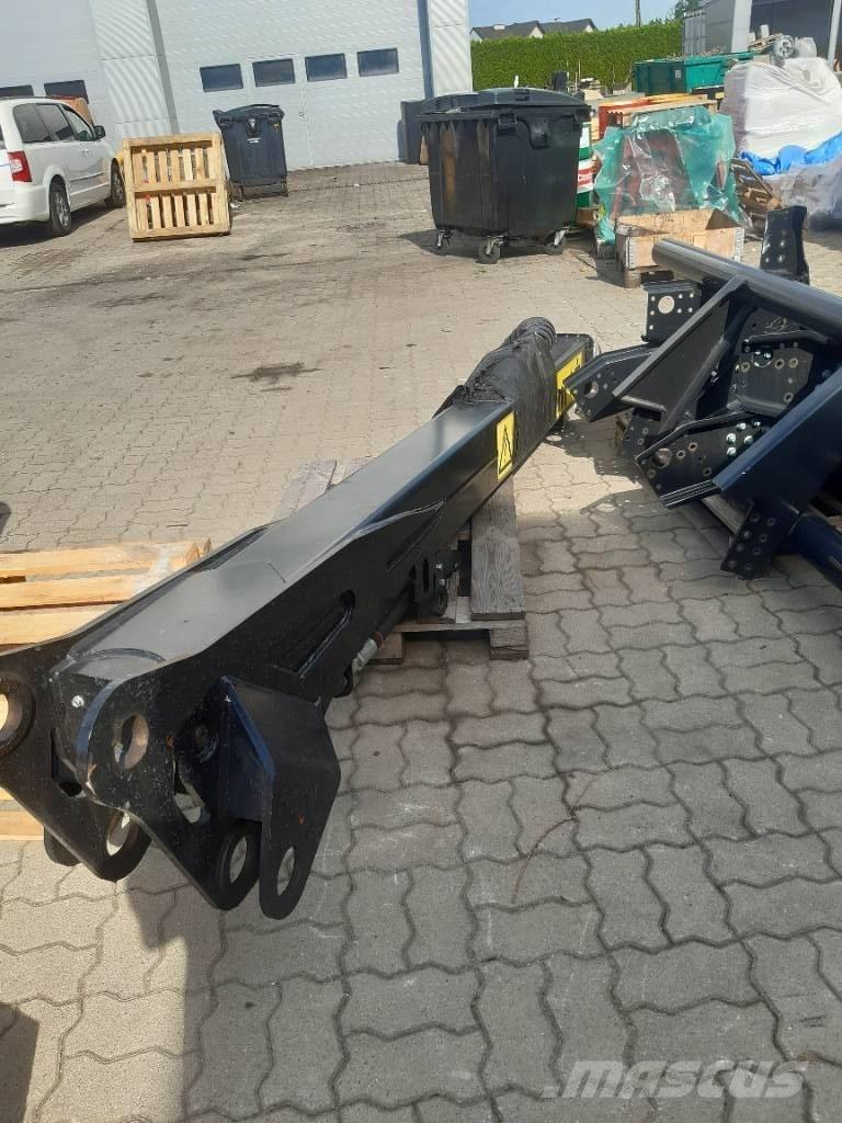 Komatsu 901.6 Těžební jeřáby