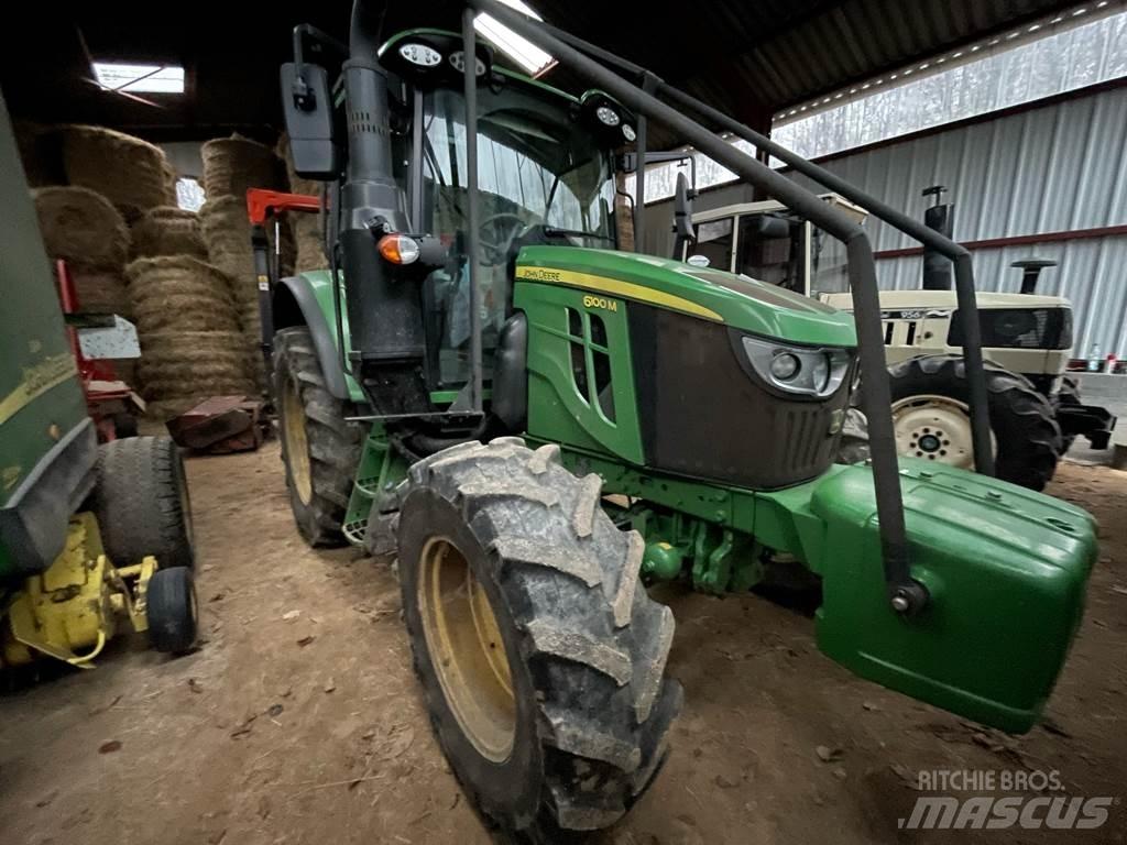 John Deere 6100 M Traktory