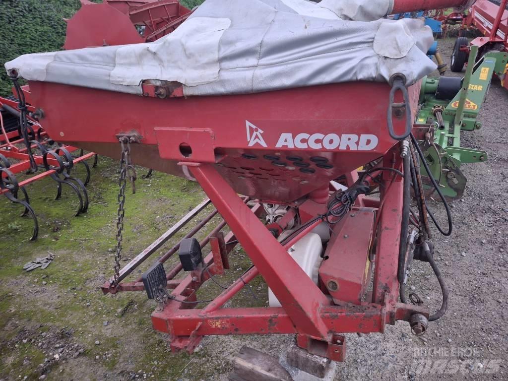 Kverneland Accord Kombinované secí stroje