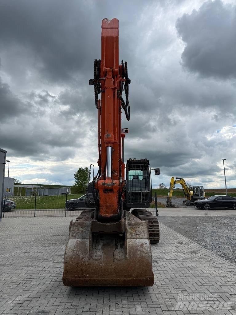 Hitachi ZX 290 Pásová rýpadla