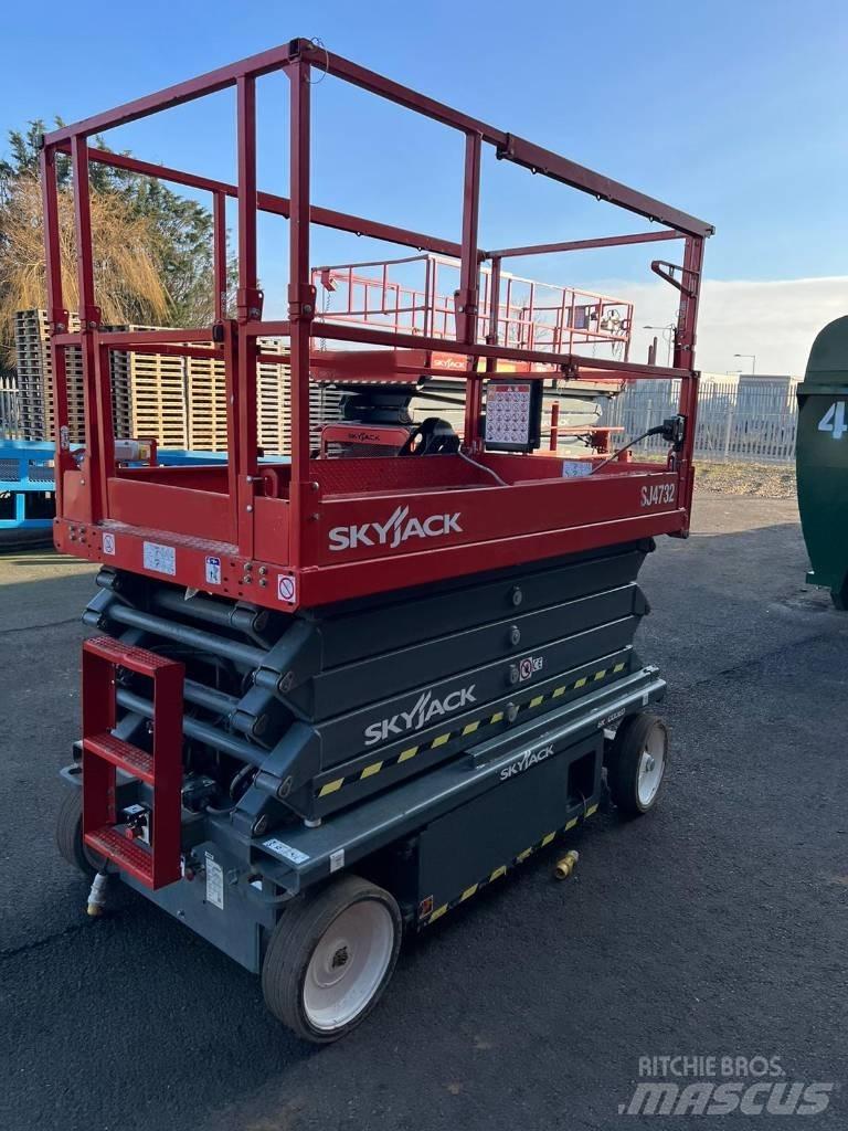 SkyJack SJ 4732 Nůžková zvedací plošina