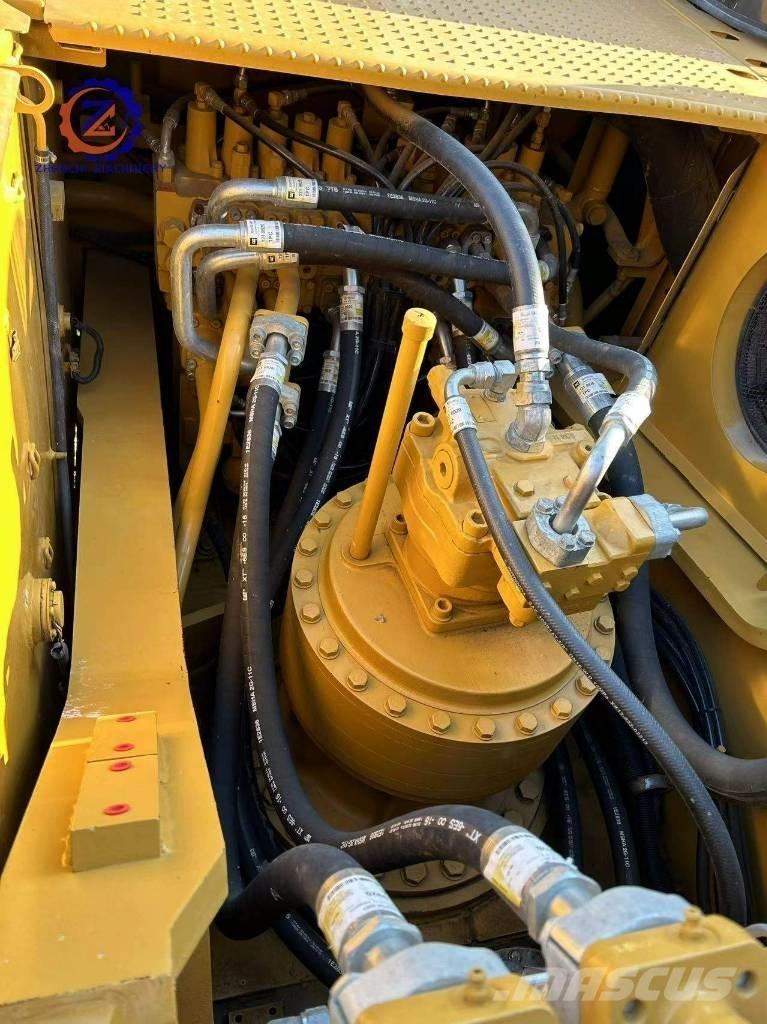 CAT 330 D2 LC Pásová rýpadla