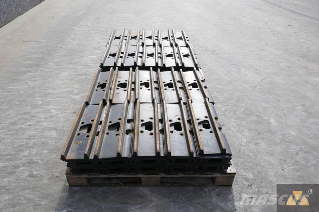 CAT 330 Trackshoes Pneumatiky, kola a ráfky