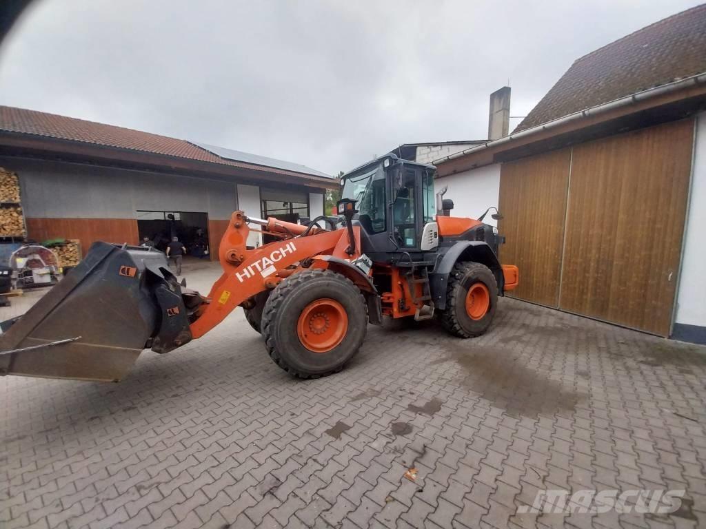 Hitachi ZW 180-5B Kolové nakladače