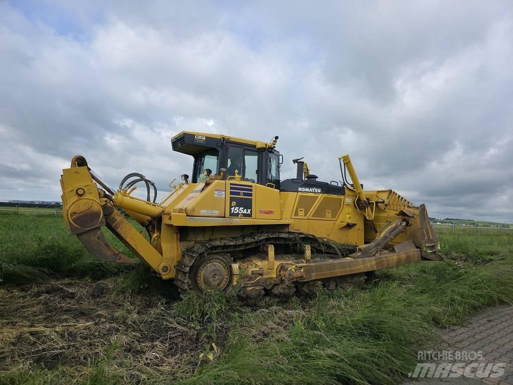 Komatsu D155AX-8 Pásové dozery