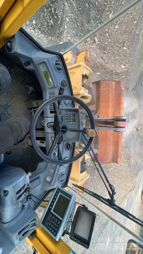 Volvo L 180 C Kolové nakladače