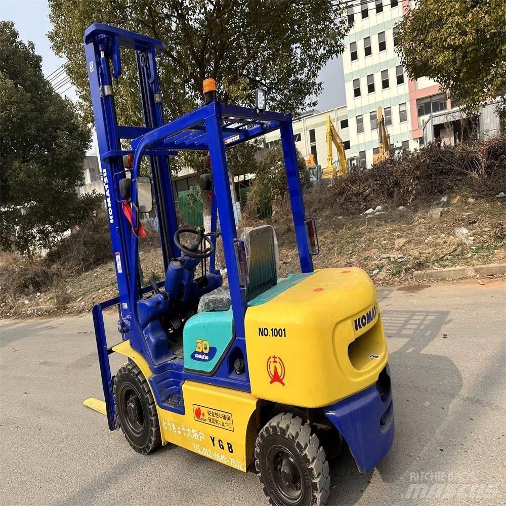 Komatsu FD30-14 Dieselové vozíky
