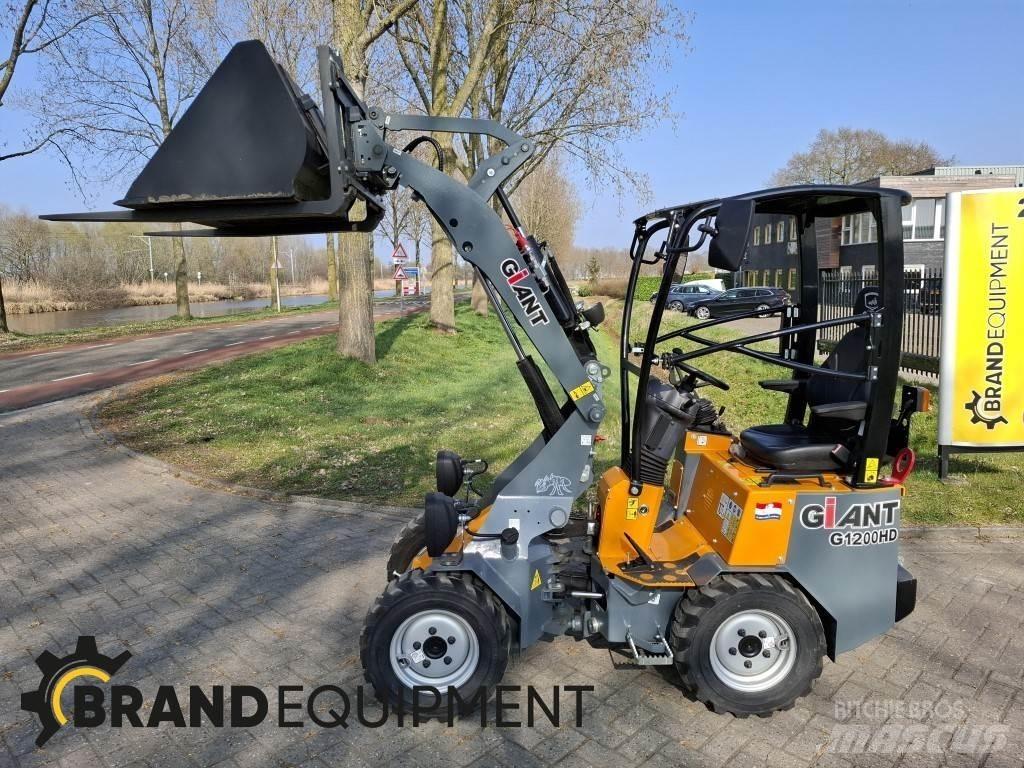 GiANT G1200HD Kolové nakladače