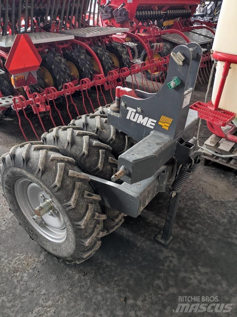 Tume Titan 4000 Kombinované secí stroje